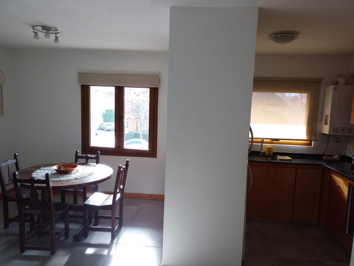 Comodo Departamento Centrico En San Martín de los Andes Exteriör bild